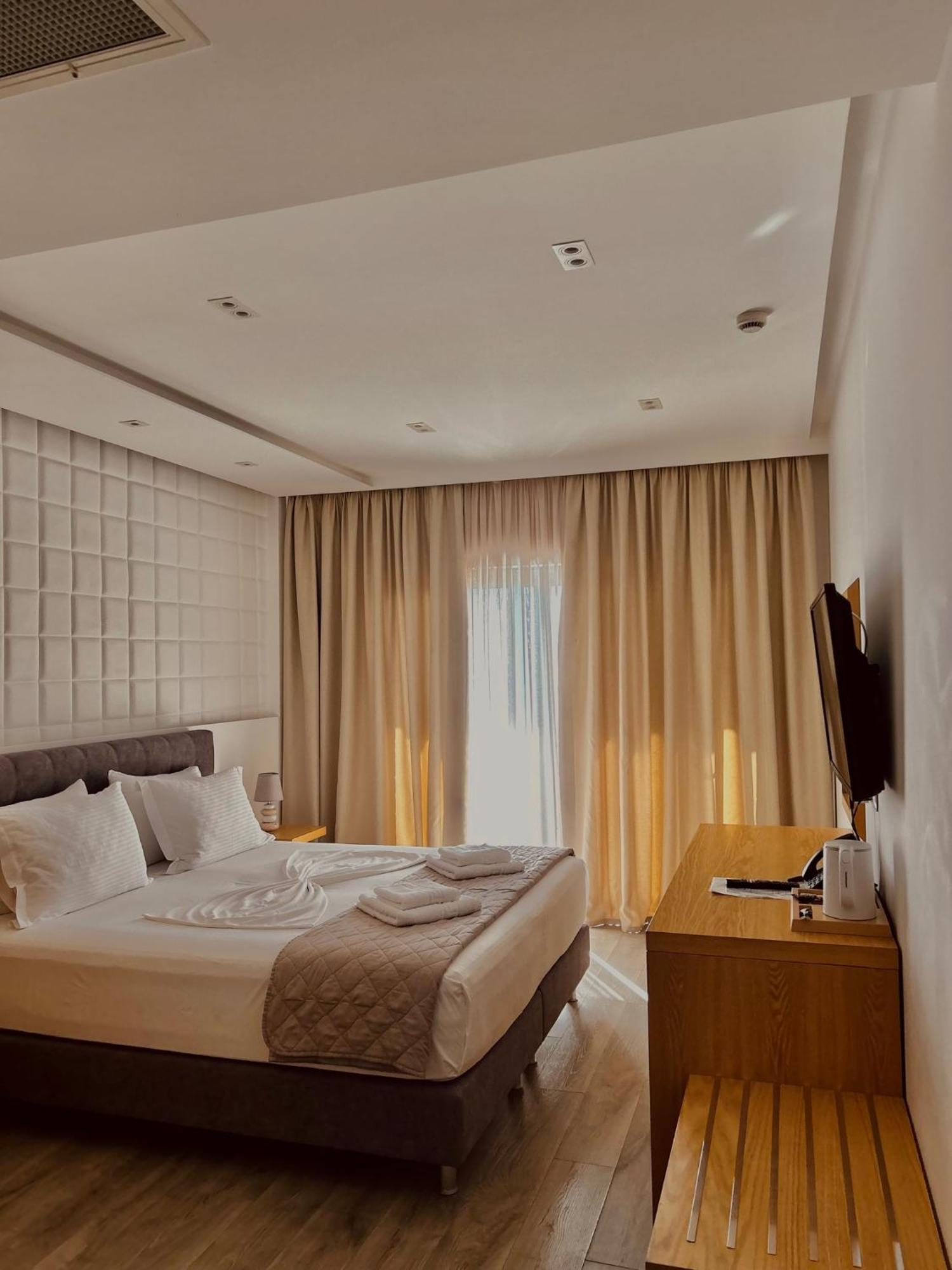 סרנדה Hotel Sole מראה חיצוני תמונה